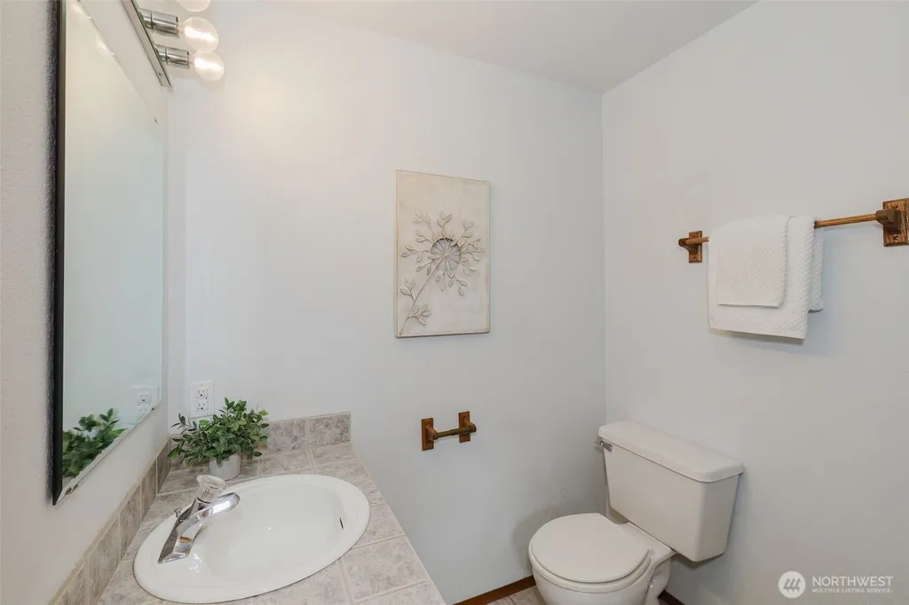 819 Kitsap Street Port Orchard WA 98366