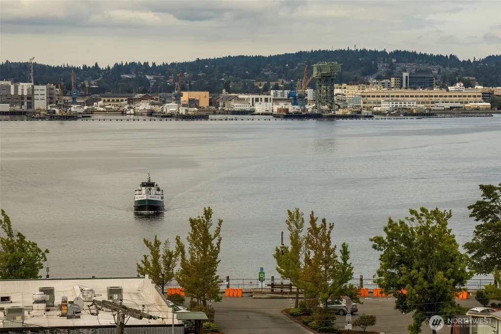819 Kitsap Street Port Orchard WA 98366