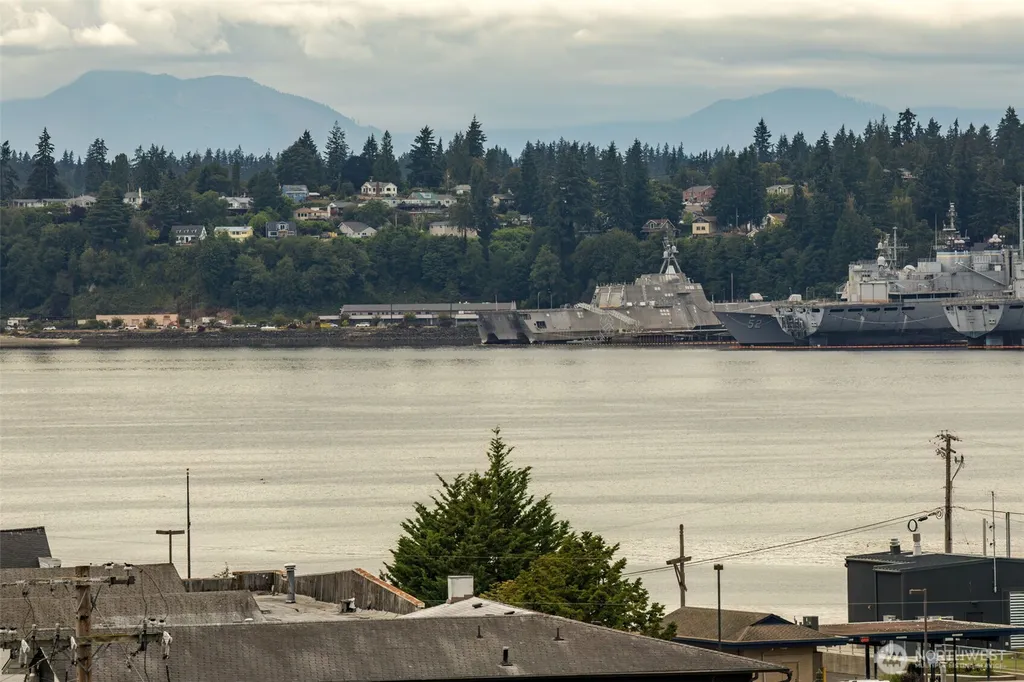 819 Kitsap Street Port Orchard WA 98366