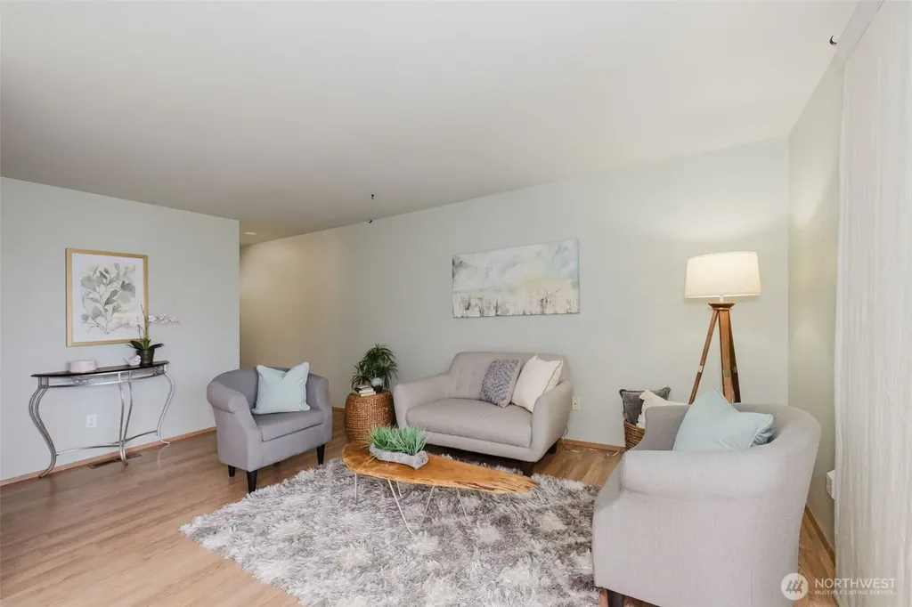 819 Kitsap Street Port Orchard WA 98366