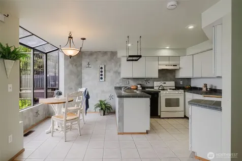 819 Kitsap Street Port Orchard WA 98366