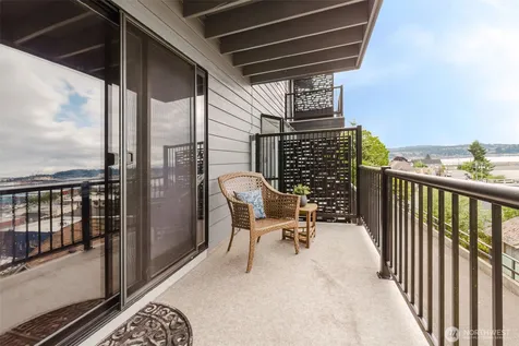 819 Kitsap Street Port Orchard WA 98366