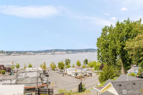 819 Kitsap Street Port Orchard WA 98366