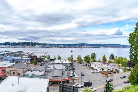 819 Kitsap Street Port Orchard WA 98366
