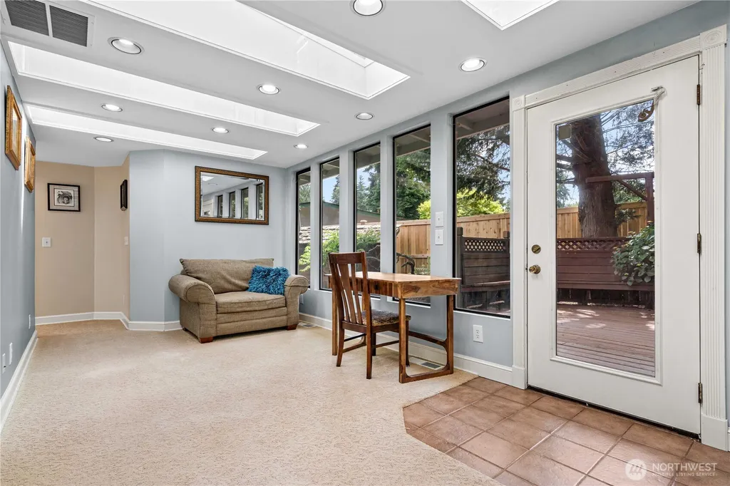 30225 5th Avenue S Federal Way WA 98003