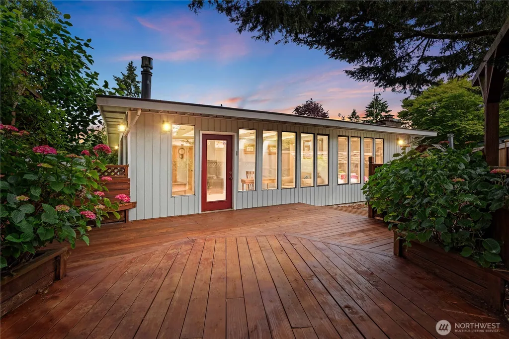 30225 5th Avenue S Federal Way WA 98003