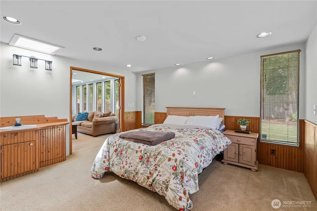 30225 5th Avenue S Federal Way WA 98003