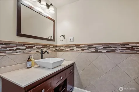 30225 5th Avenue S Federal Way WA 98003