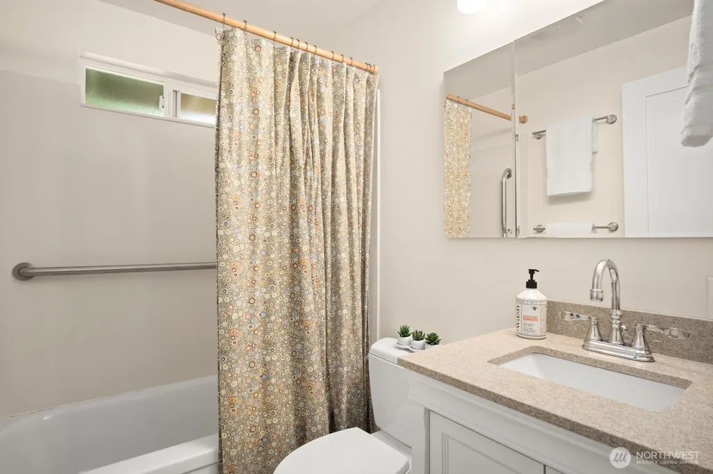 8915 218th Street SW Edmonds WA 98026