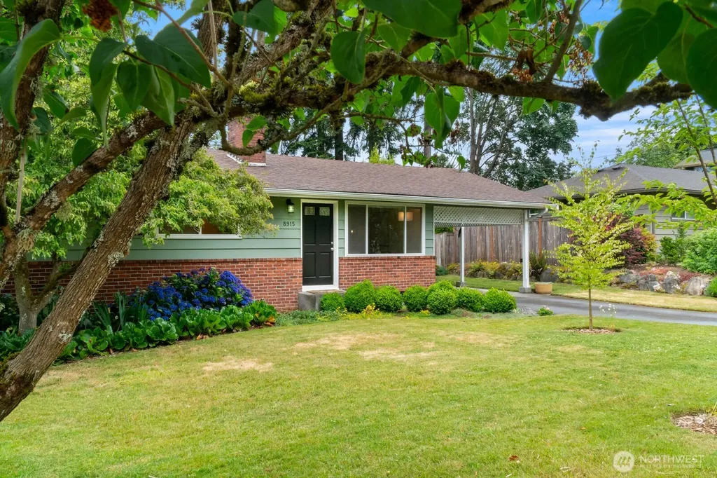 8915 218th Street SW Edmonds WA 98026