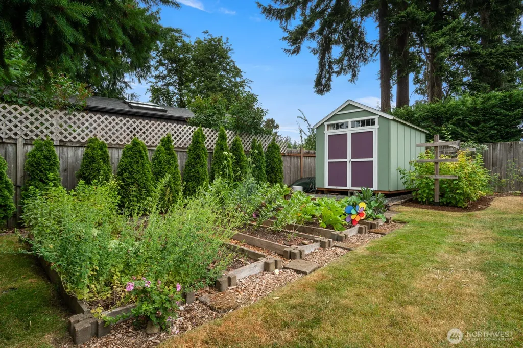 8915 218th Street SW Edmonds WA 98026