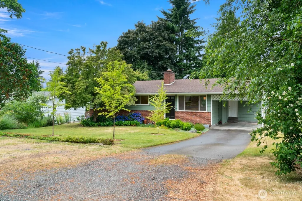 8915 218th Street SW Edmonds WA 98026