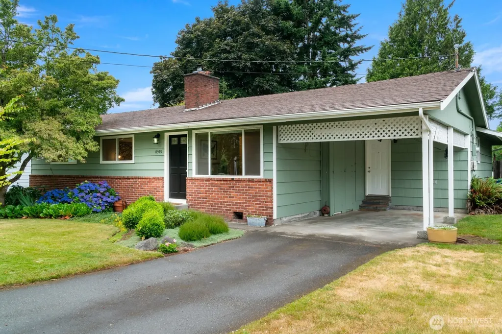 8915 218th Street SW Edmonds WA 98026