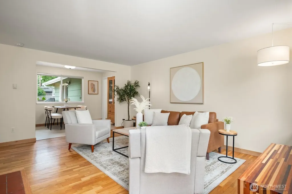 8915 218th Street SW Edmonds WA 98026