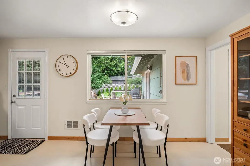 8915 218th Street SW Edmonds WA 98026