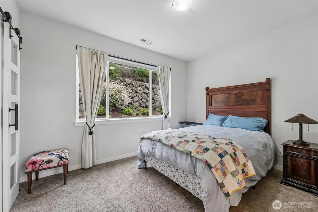 2096 NW Rustling Fir Lane Silverdale WA 98383