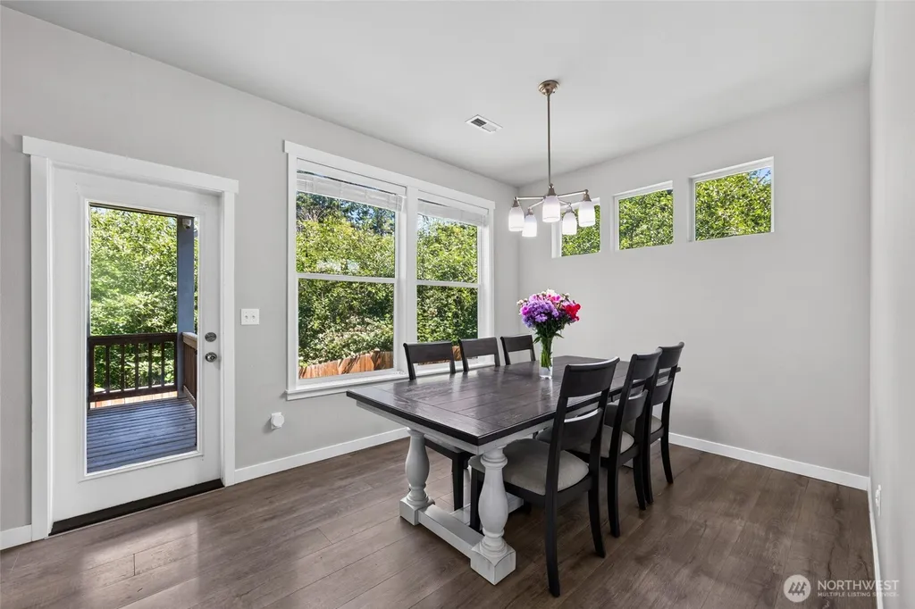16131 76th Avenue Ct E Puyallup WA 98375