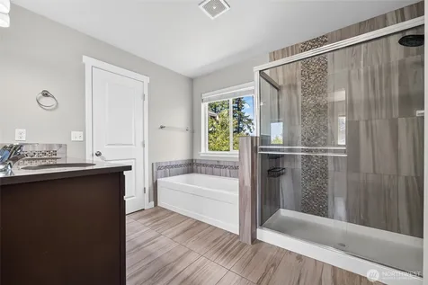 16131 76th Avenue Ct E Puyallup WA 98375