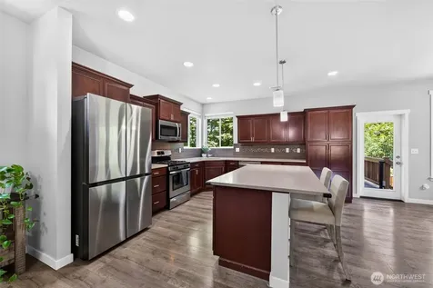 16131 76th Avenue Ct E Puyallup WA 98375
