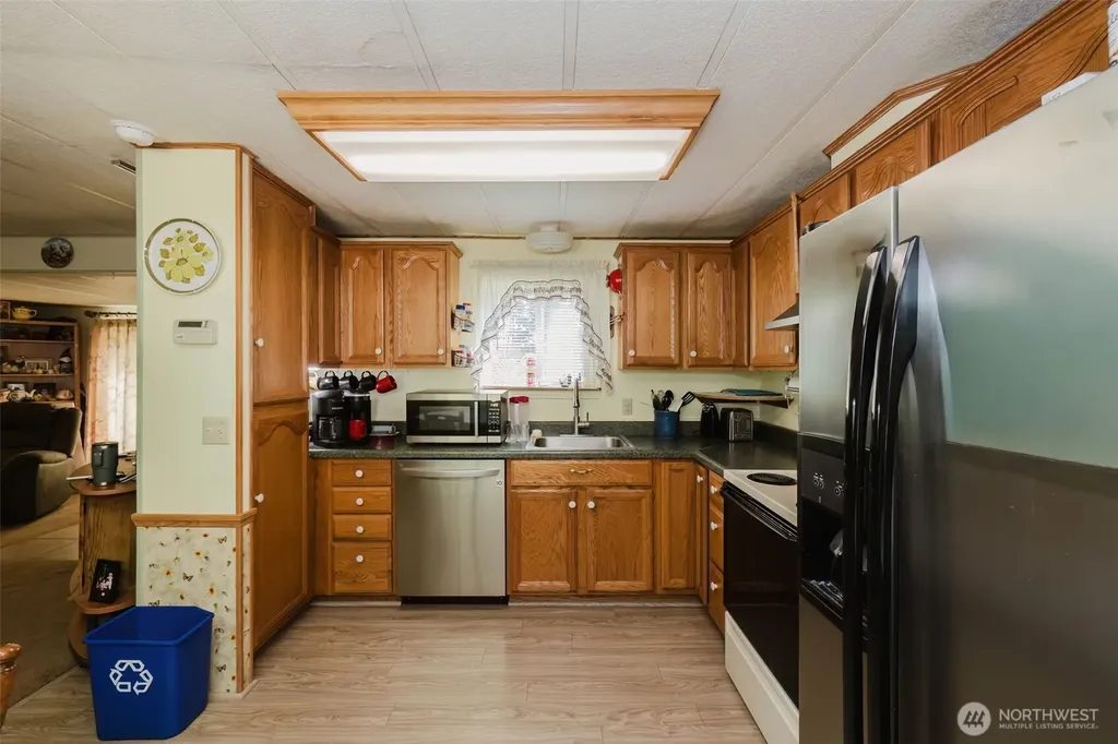 11435 Ogle Road NE Poulsbo WA 98370