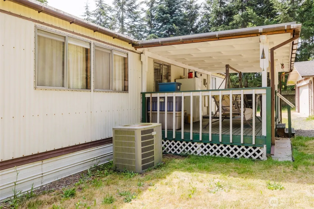 11435 Ogle Road NE Poulsbo WA 98370