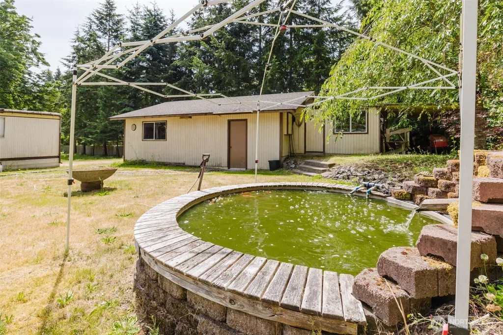 11435 Ogle Road NE Poulsbo WA 98370