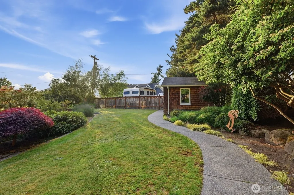 1113 Goat Trail Road Mukilteo WA 98275