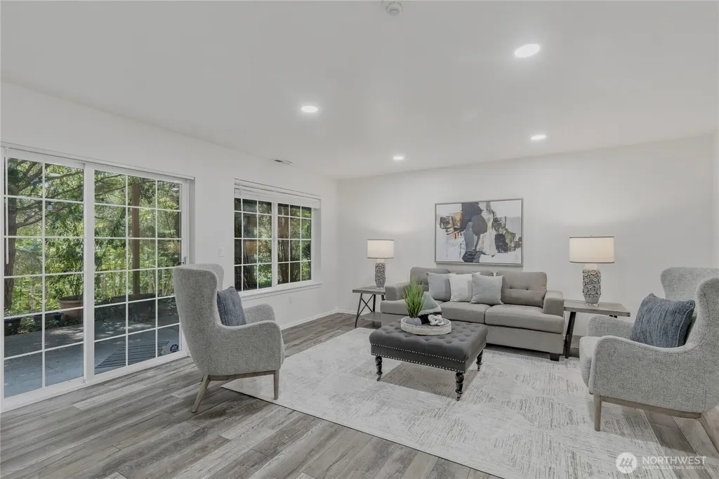 18585 NE 57th Street Redmond WA 98052