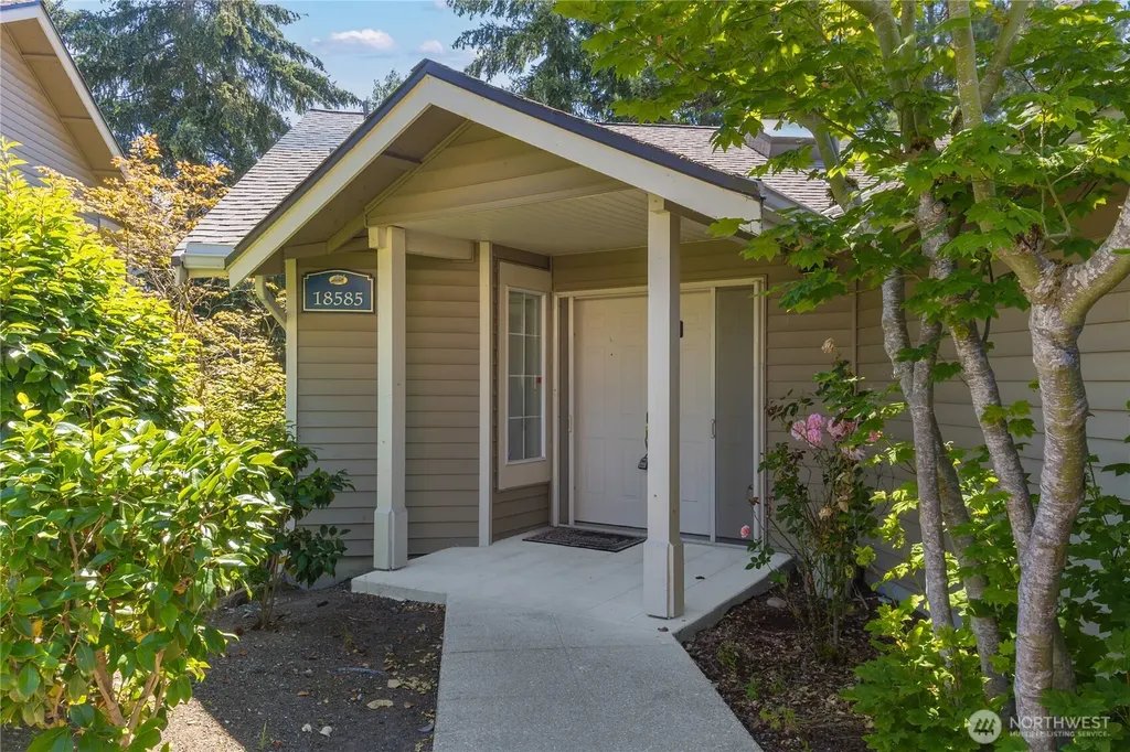 18585 NE 57th Street Redmond WA 98052