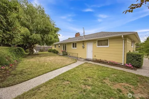 4832 Rucker Avenue Everett WA 98203