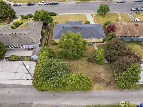 4832 Rucker Avenue Everett WA 98203