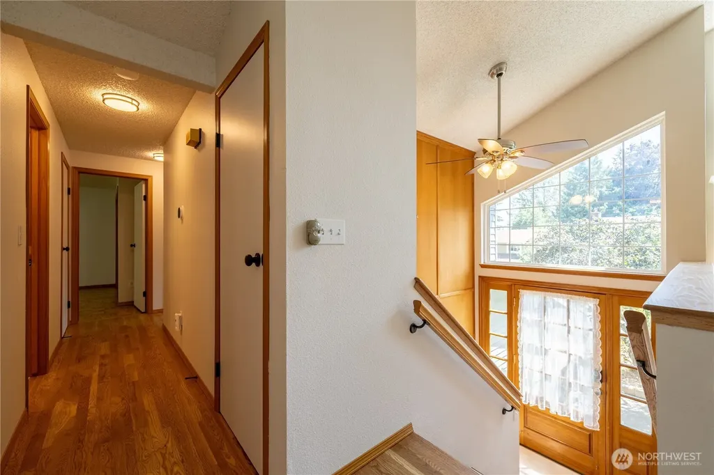 1127 204th Place SE Bothell WA 98012