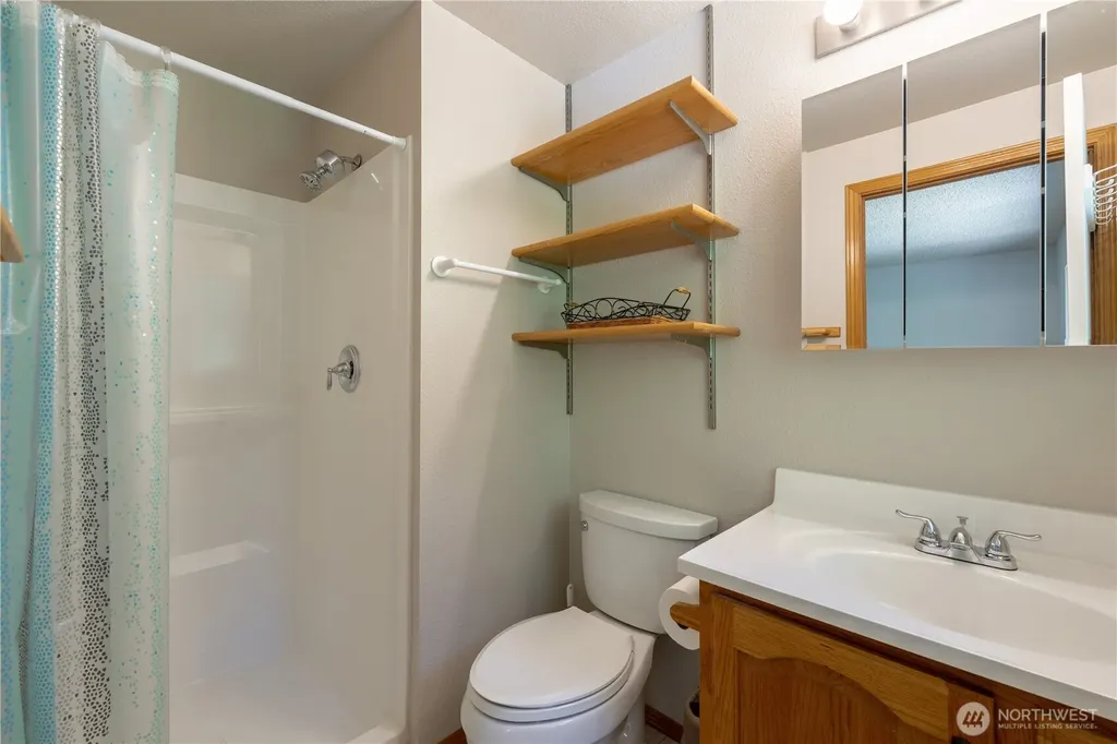 1127 204th Place SE Bothell WA 98012