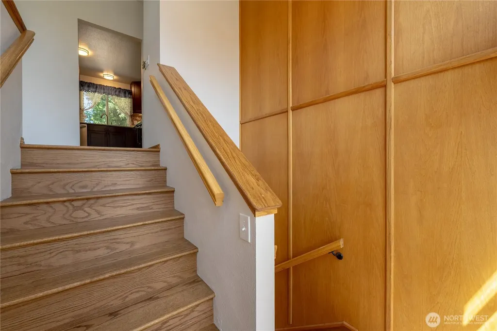 1127 204th Place SE Bothell WA 98012
