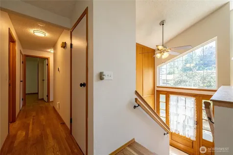 1127 204th Place SE Bothell WA 98012