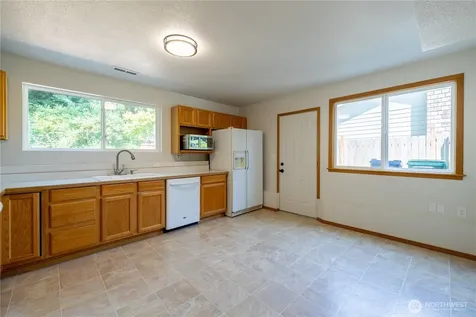 1127 204th Place SE Bothell WA 98012
