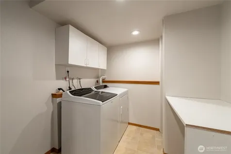 1127 204th Place SE Bothell WA 98012