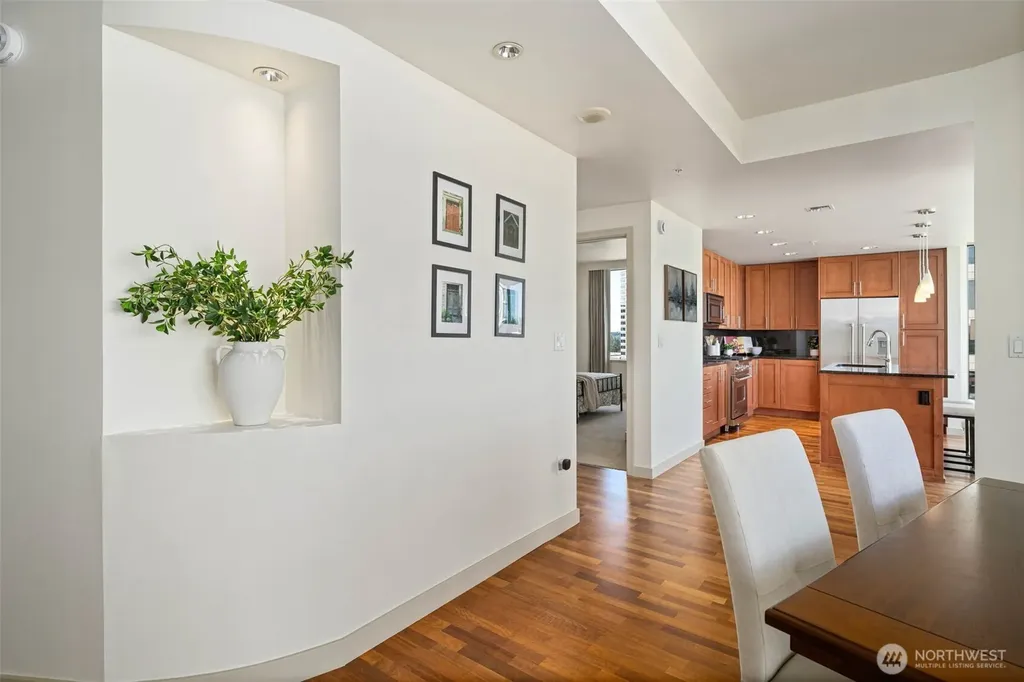 10650 NE 9th Place Bellevue WA 98004