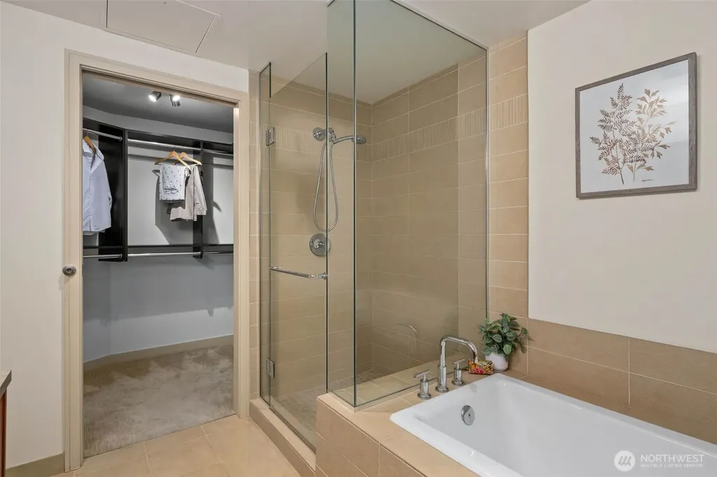 10650 NE 9th Place Bellevue WA 98004