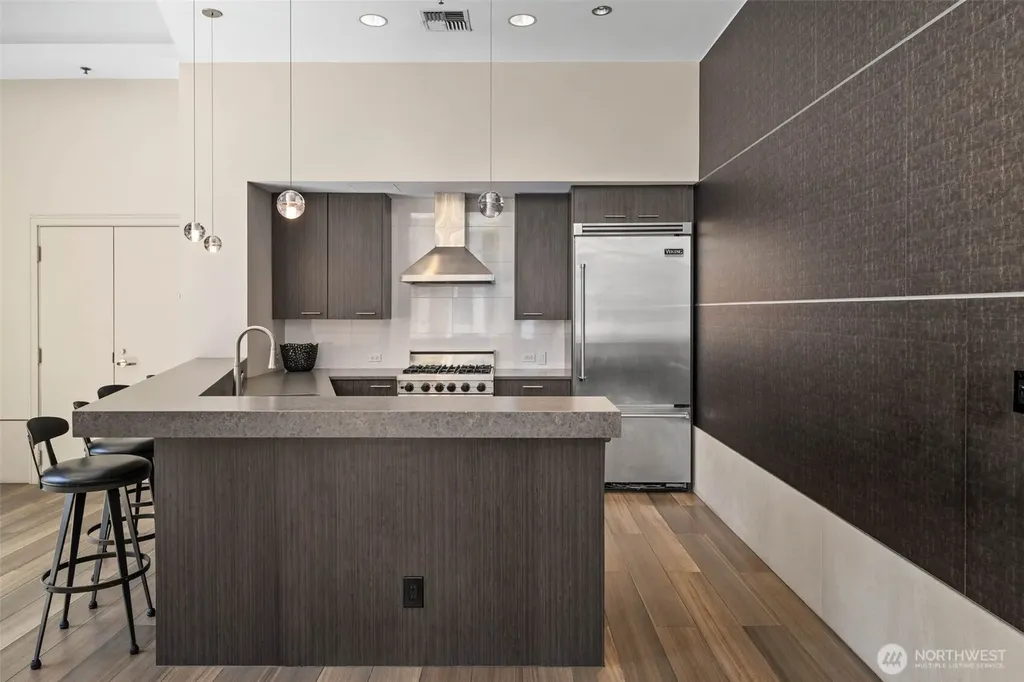 10650 NE 9th Place Bellevue WA 98004