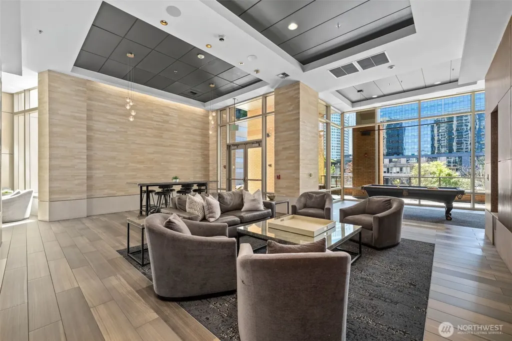 10650 NE 9th Place Bellevue WA 98004
