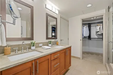 10650 NE 9th Place Bellevue WA 98004