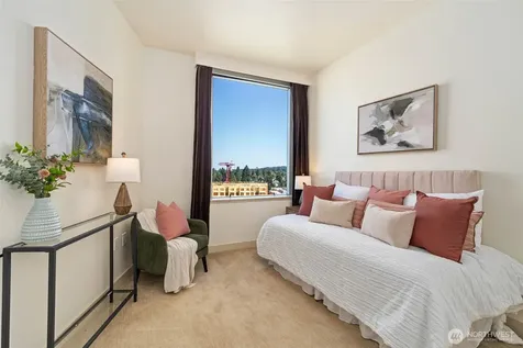 10650 NE 9th Place Bellevue WA 98004