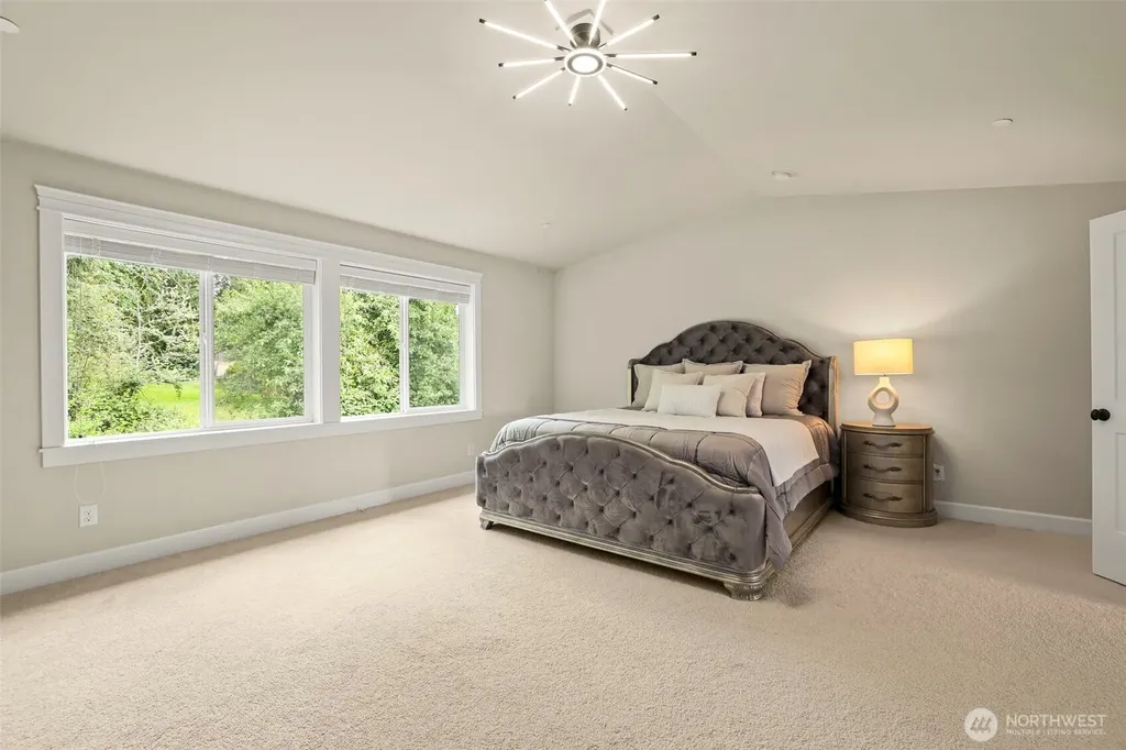 29 242nd Street SE Bothell WA 98021