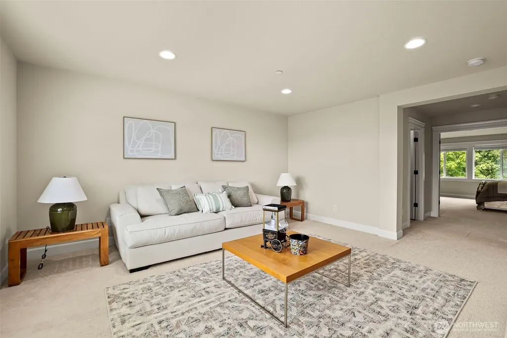 29 242nd Street SE Bothell WA 98021