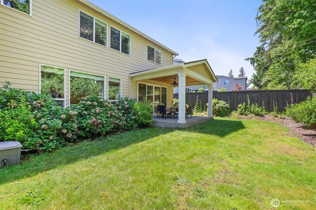 29 242nd Street SE Bothell WA 98021