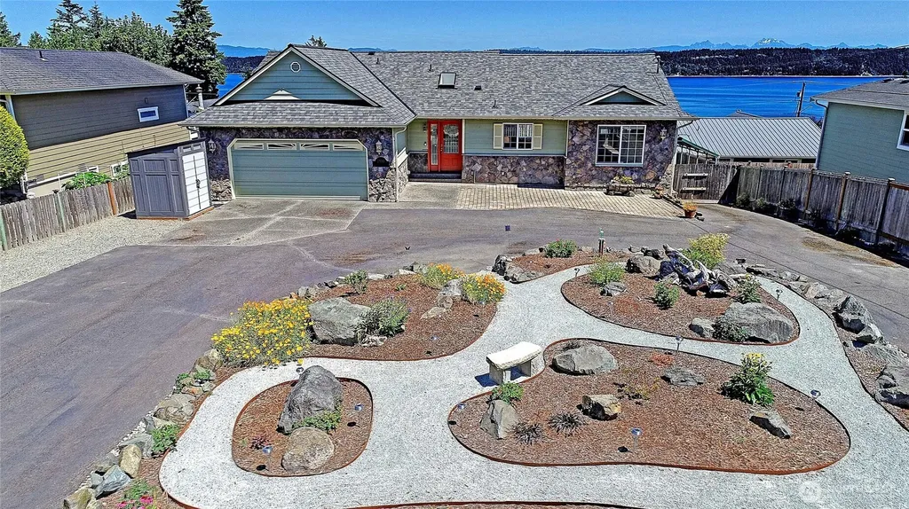 2891 Viewmont Place Camano Island WA 98282