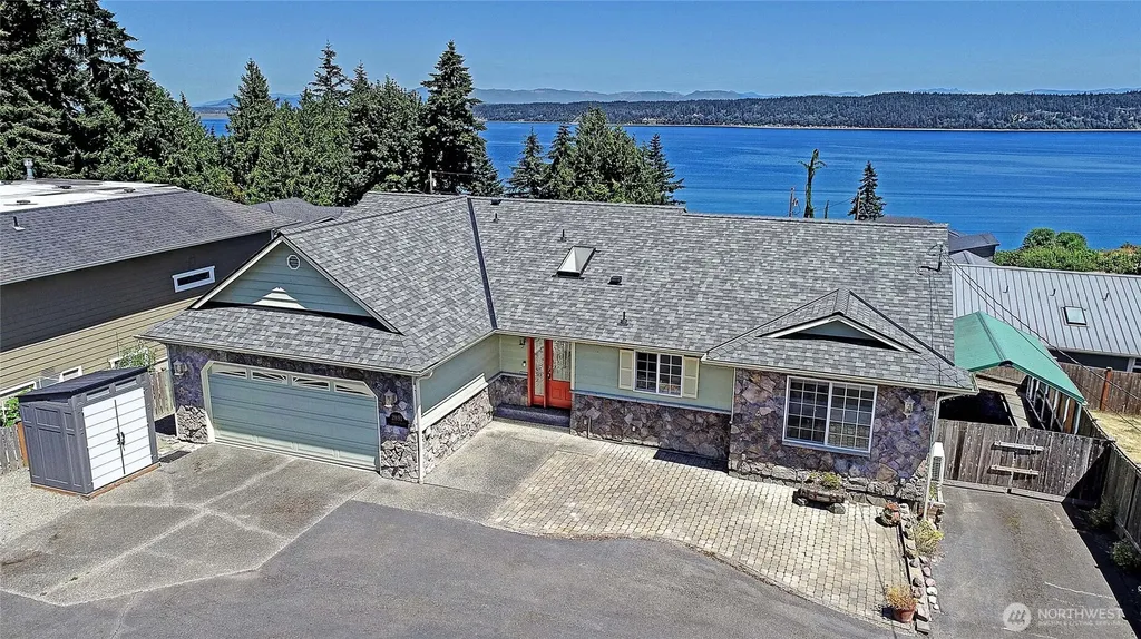 2891 Viewmont Place Camano Island WA 98282