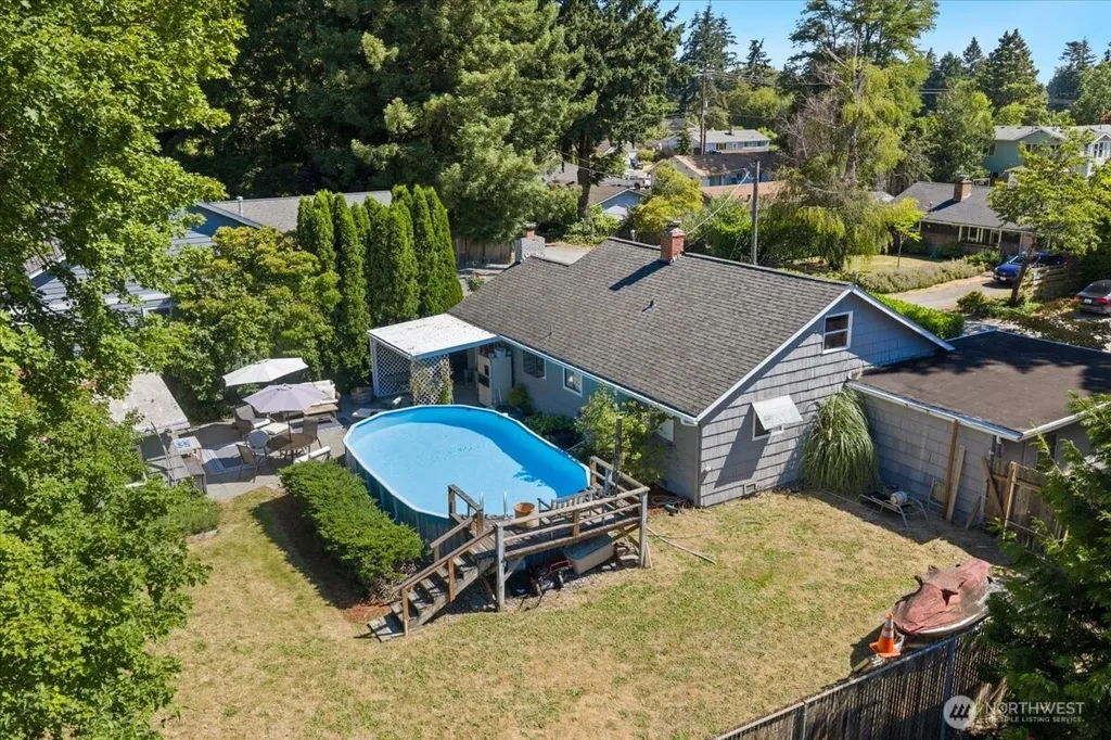 859 SW 132nd Street Burien WA 98146