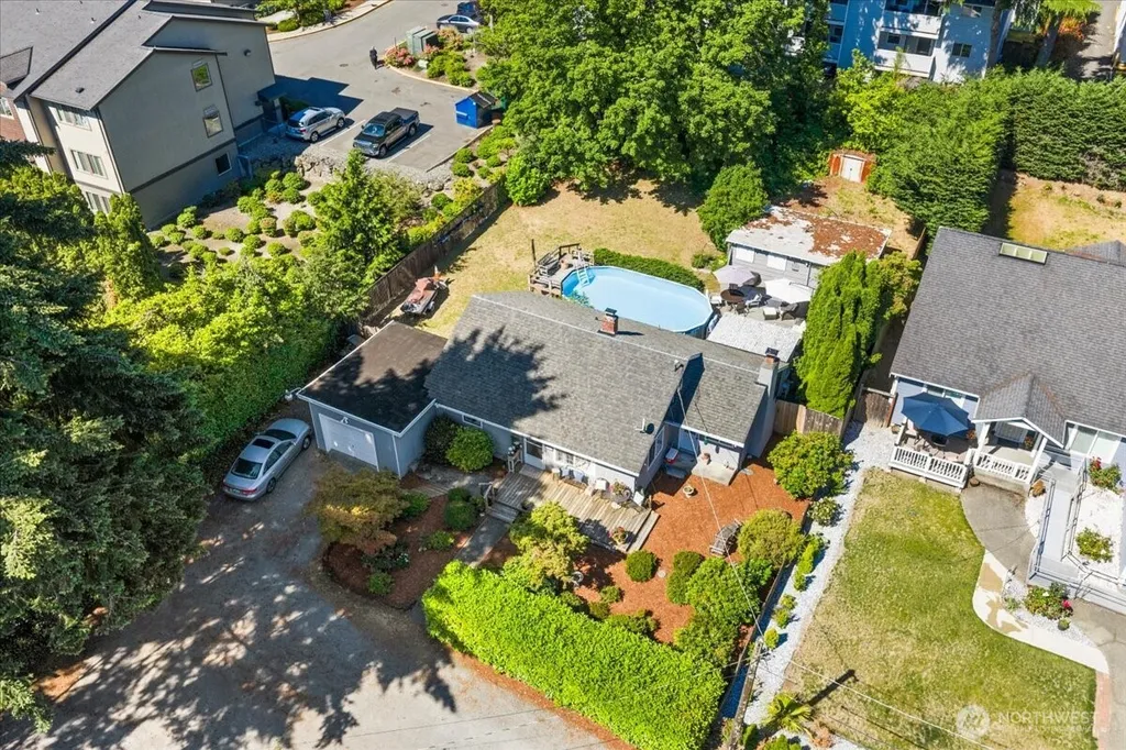 859 SW 132nd Street Burien WA 98146